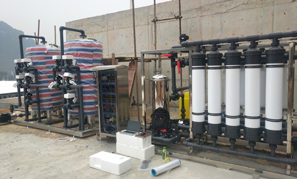 隆安县三友养猪厂每小时15吨超滤净水设备
